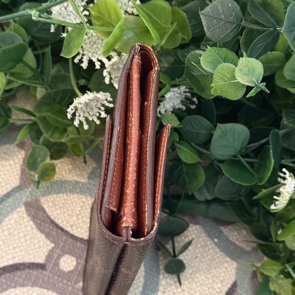 Louis Vuitton Portefeuille Elise Trifold Monogram Compact Wallet priced to sale - Picture 4 of 12